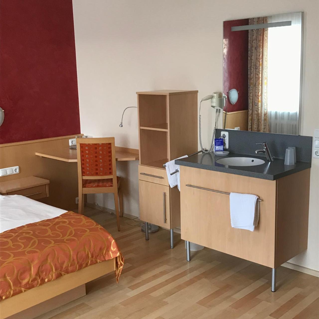 Berg-Cafe Hotell Kempten Exteriör bild